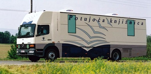 Potujoča knjižnica