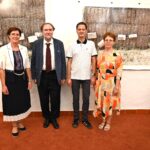 Boris A. Novak: Oblika sveta je pesem. Pogovor z vsestranskim slovenskim avtorjem, lanskoletnim prejemnikom zlatnika poezije, ki se mu bomo poklonili tudi z odprtjem pregledne razstave o njegovem življenju in delu. Vodi: David Bedrač